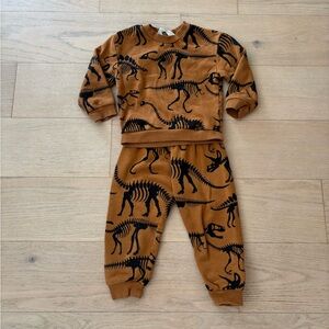 H&M toddler brown dinosaur print sweatshirt set, size US 2T